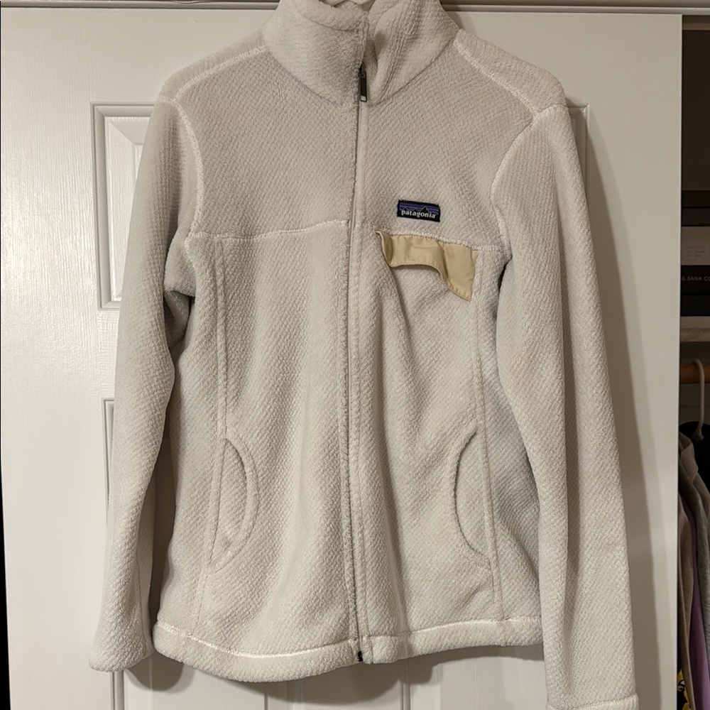 Patagonia Off-White Fleece Jacket